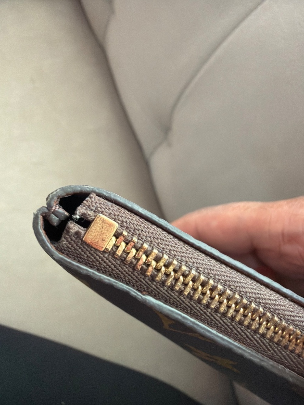 Louis Vuitton Key Card Holder Pouch S - Picture 5 of 9